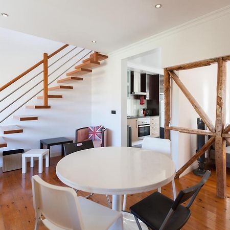 Flh - Charming Graca Duplex Apartment Lisbon Bagian luar foto