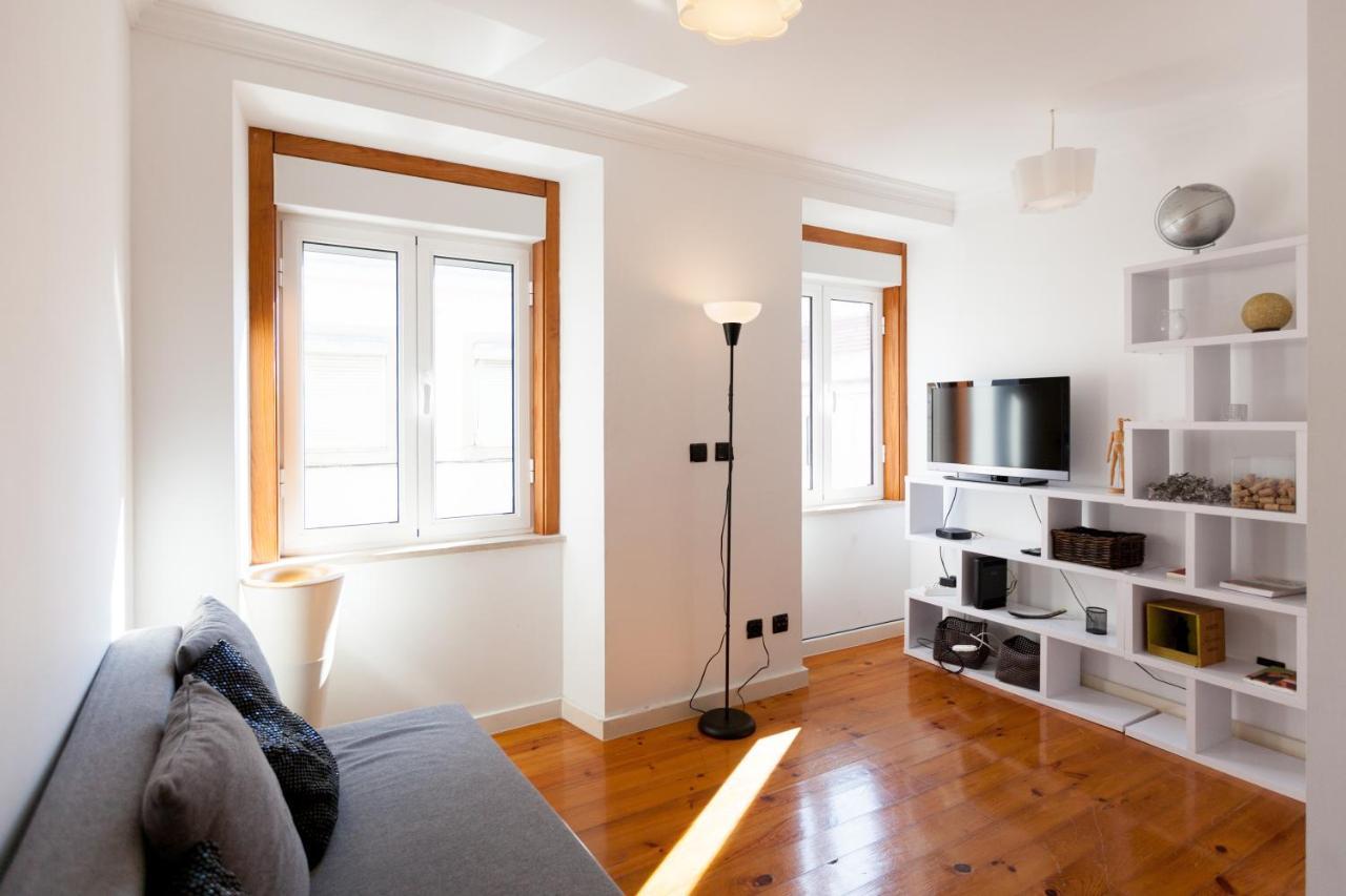 Flh - Charming Graca Duplex Apartment Lisbon Bagian luar foto