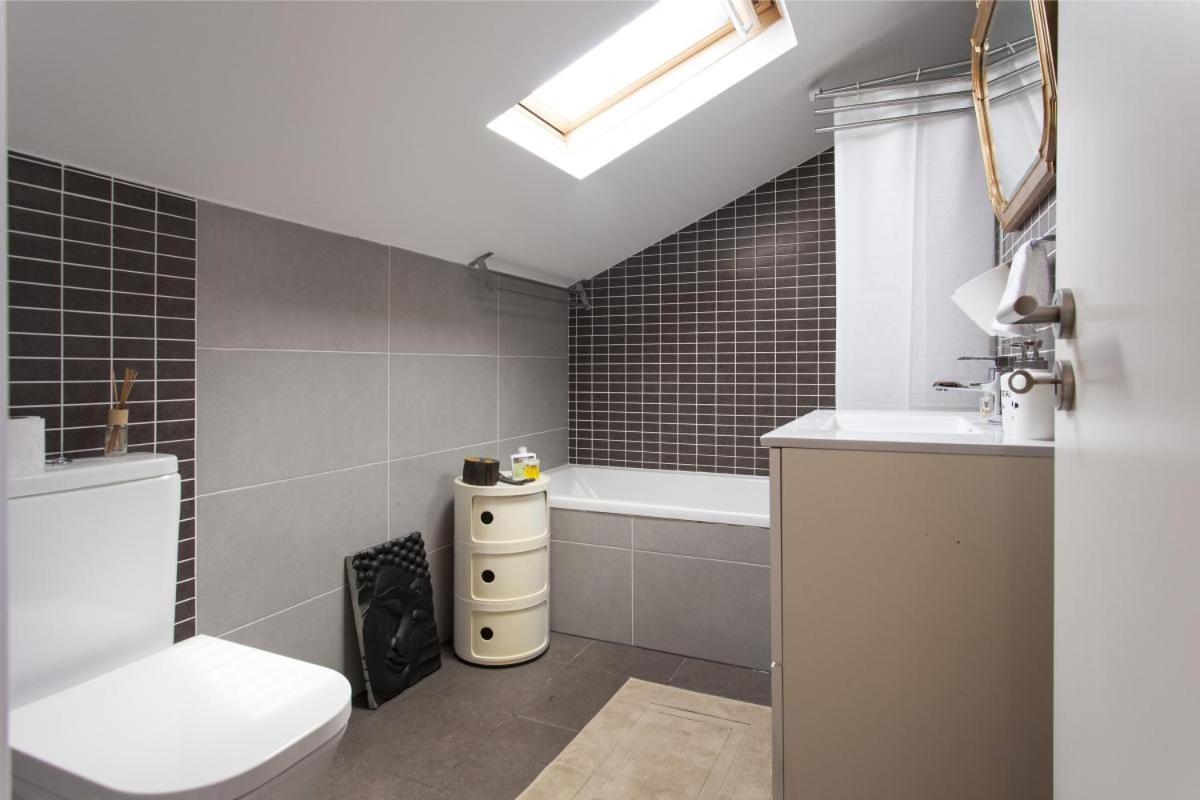 Flh - Charming Graca Duplex Apartment Lisbon Bagian luar foto